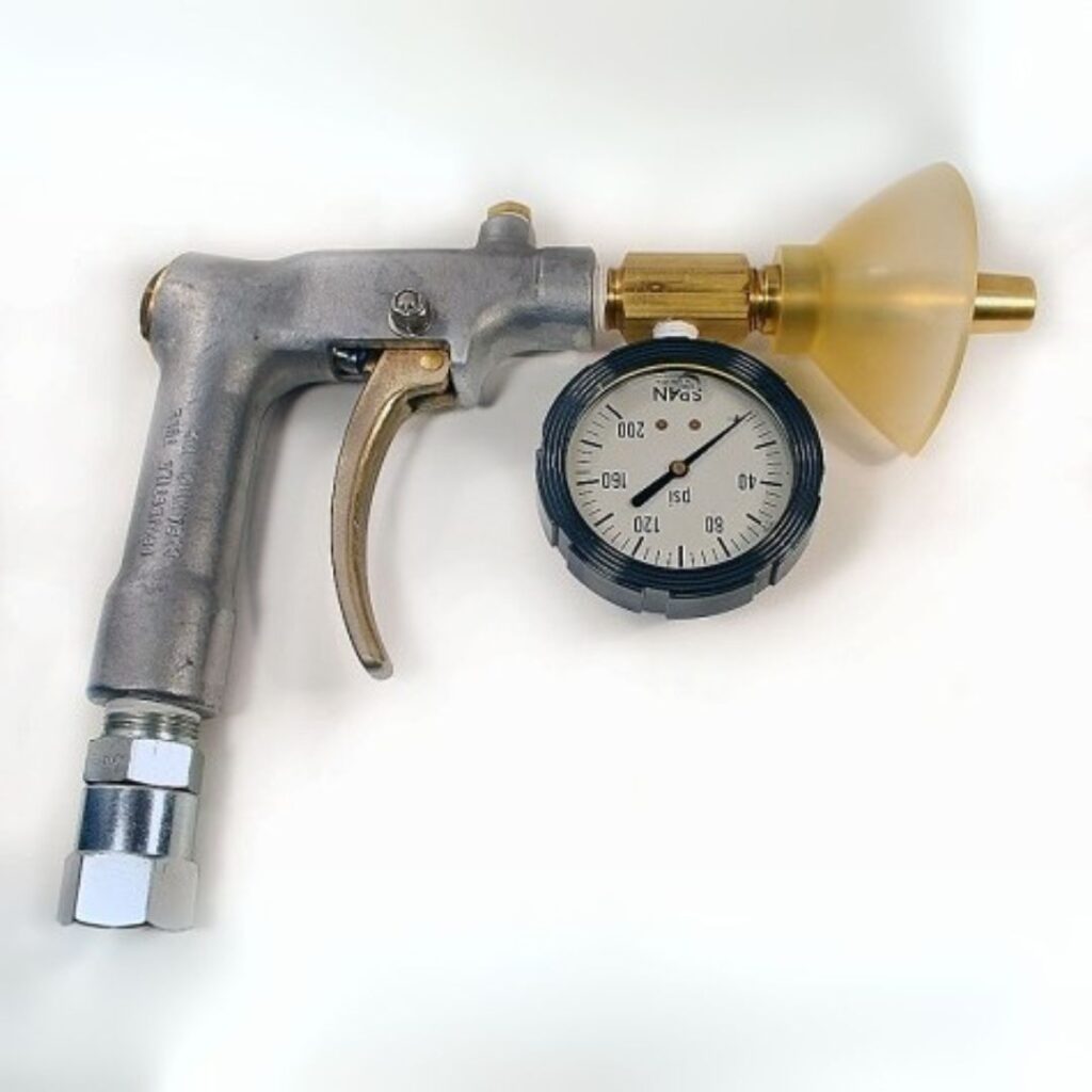 Tube Cleaning Water Gun & Nozzles 1 Tube Cleaning Water Gun used for tube cleaning in heat exchangers and condenser tubes